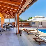 Holiday home Pet Friendly In
