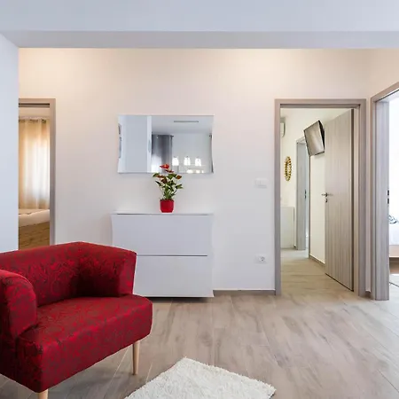 Amazing In With Kitchen