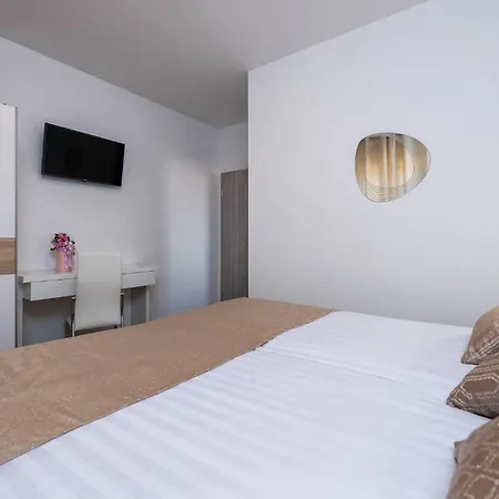 Amazing In With Kitchen Hébergement de vacances Pula