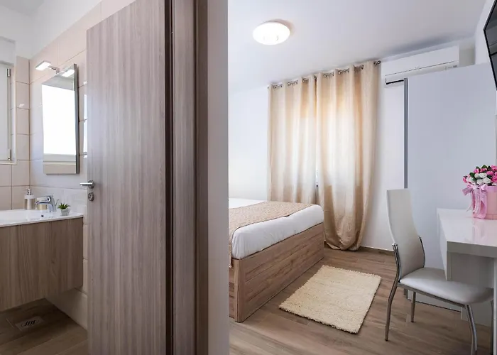 Amazing In With Kitchen Vikendica *