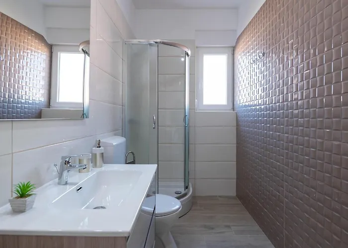 Amazing In With Kitchen *