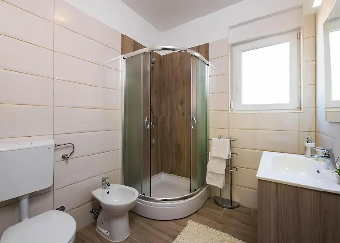 Amazing In With Kitchen