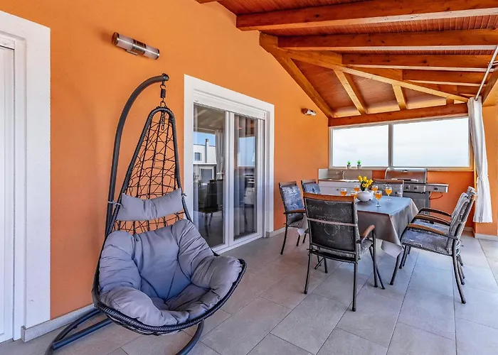 Amazing In With Kitchen