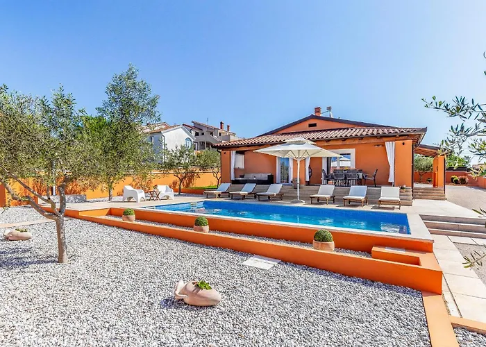 Amazing In With Kitchen Holiday home Pula